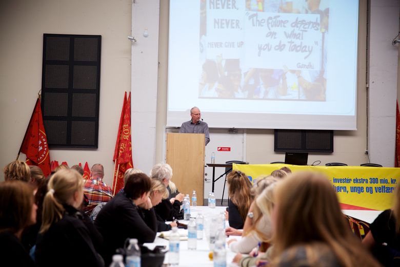 Lars Sørensen var blandt talerne i Nørrebrohallen. Foto: Jan Klint Poulsen Lars Sørensen var blandt talerne i Nørrebrohallen. Foto: Jan Klint Poulsen