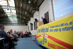 Næstformand i LFS, Jan Hoby, på talerstolen. Foto: Jan Klint Poulsen Næstformand i LFS, Jan Hoby, på talerstolen. Foto: Jan Klint Poulsen