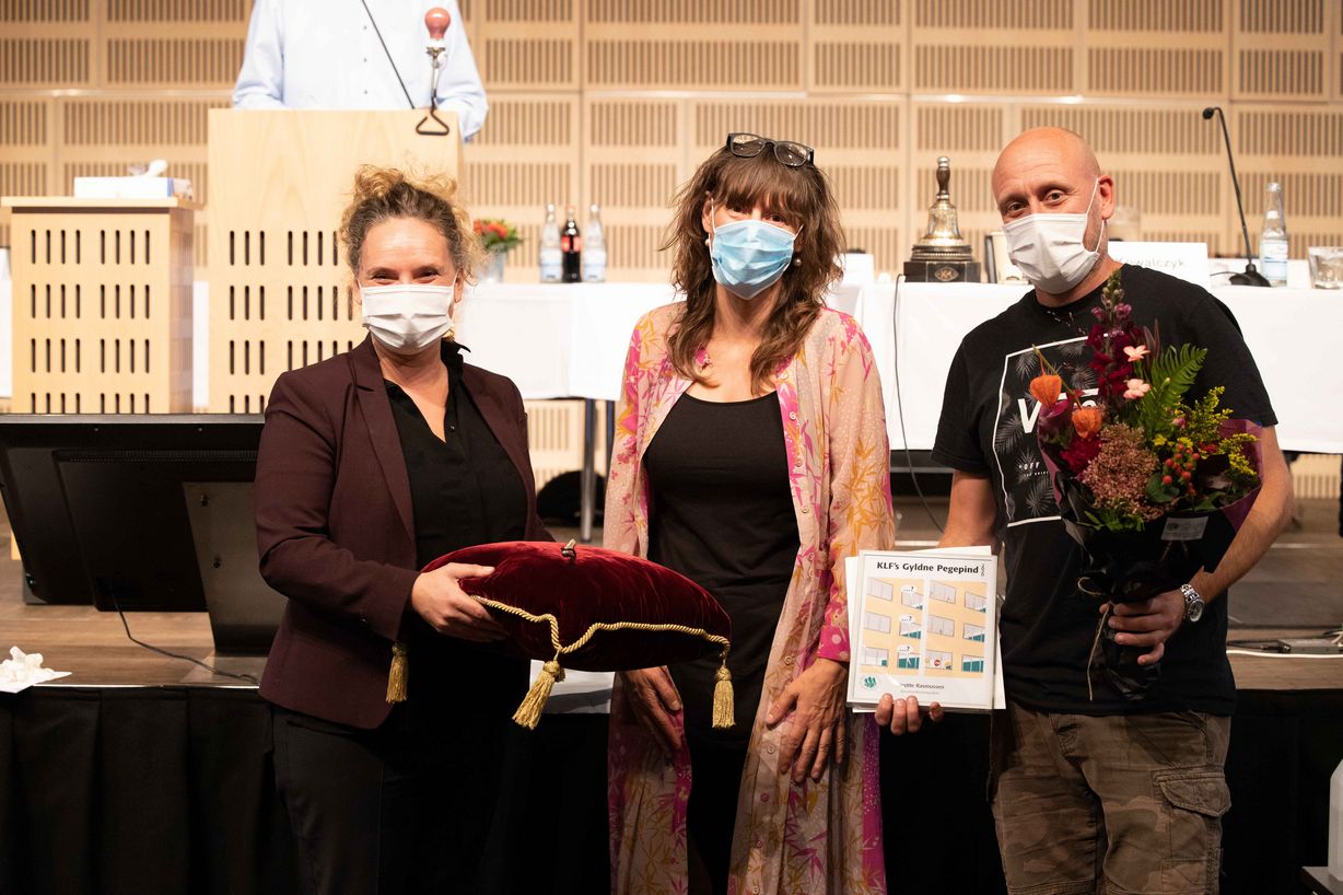 Birgitte Rasmussen fra Strandparksskolen blev dette års modtager af KLF's Gyldne Pegepind. Foto: Berit Jørgensen Birgitte Rasmussen fra Strandparksskolen blev dette års modtager af KLF's Gyldne Pegepind. Foto: Berit Jørgensen