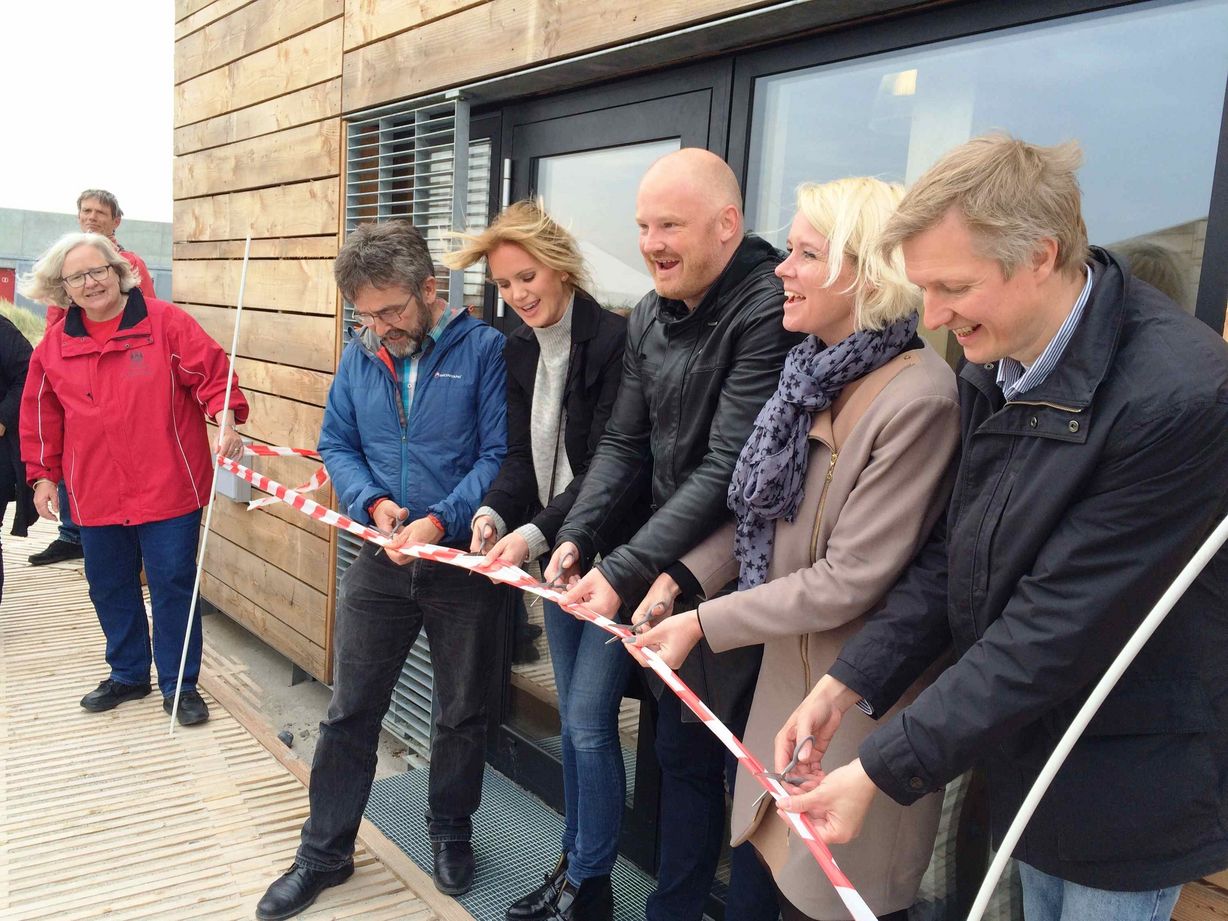 Naturcenter Amager Strandpark blev indviet af blandt andre København Kommunes børne- og ungdomsborgmester Pia Allerslev og teknik- og miljøborgmester Morten Kabell. Foto af: Anni Lundqvist Naturcenter Amager Strandpark blev indviet af blandt andre København Kommunes børne- og ungdomsborgmester Pia Allerslev og teknik- og miljøborgmester Morten Kabell. Foto af: Anni Lundqvist
