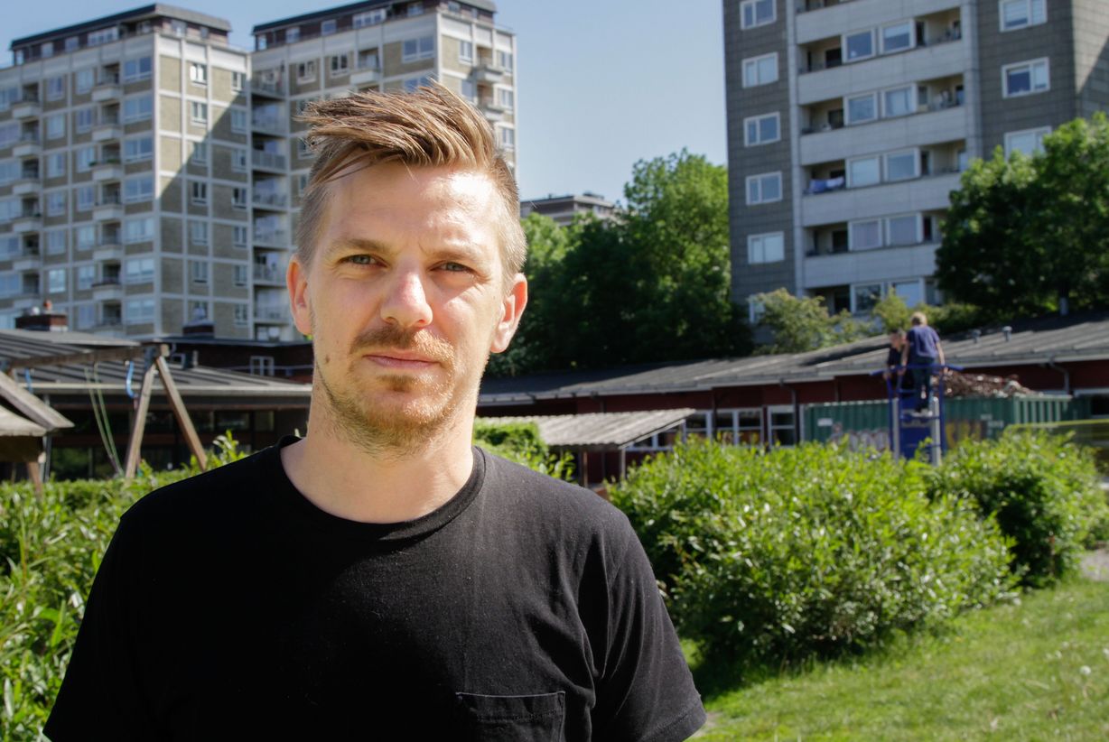 Alexander Kraft-Nielsen har været lærer og tillidsrepræsentant på Bellahøj Skole i tre år. Foto: Charlotte Holst Alexander Kraft-Nielsen har været lærer og tillidsrepræsentant på Bellahøj Skole i tre år. Foto: Charlotte Holst