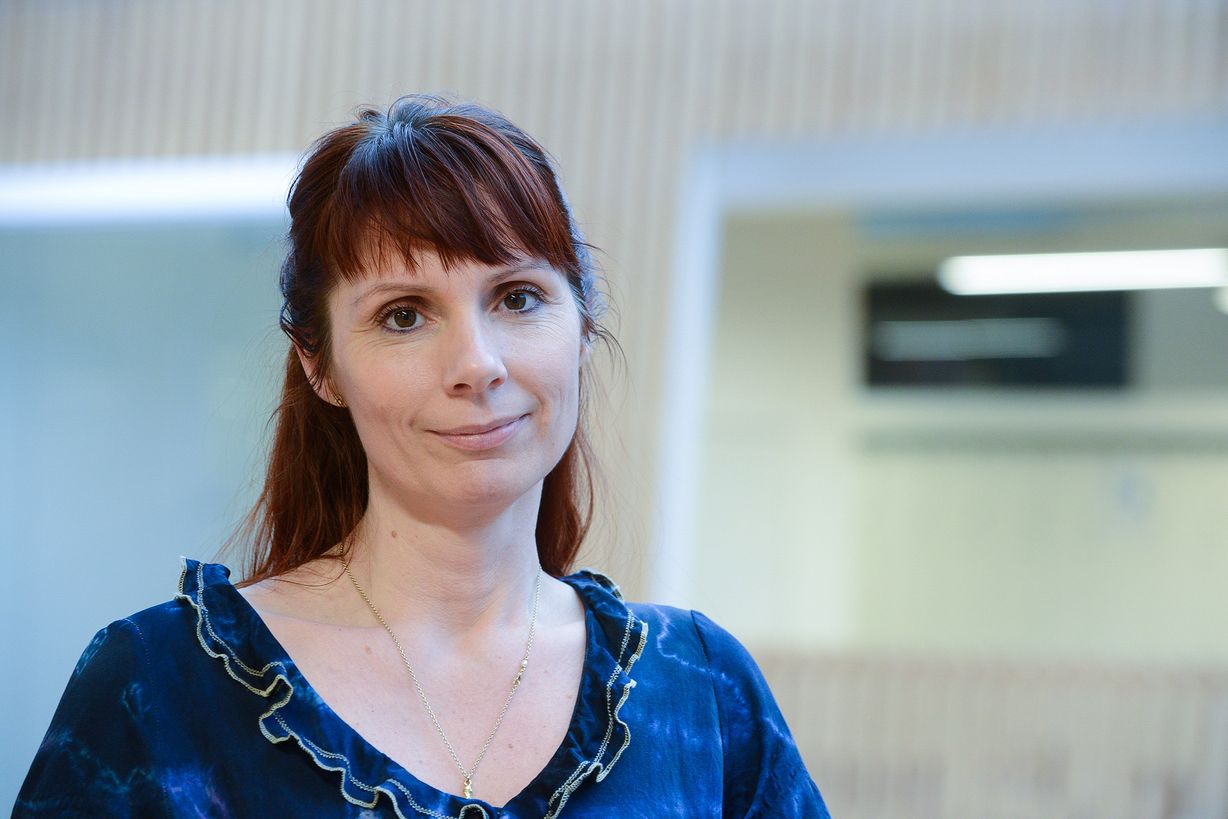 Jeanette Larsen er tillidsrepræsentant på Social- og Sundhedsskolen, der har to afdelinger i København og en i Hillerød. Foto: Peter Garde