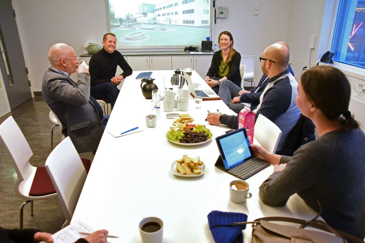 På Nordseter Skole har skoleleder Gjermund Jørgensen stor tillid til, at lærerne træffer de rigtige valg. Men der er udviklingspligt. Foto: Erik Schmidt På Nordseter Skole har skoleleder Gjermund Jørgensen stor tillid til, at lærerne træffer de rigtige valg. Men der er udviklingspligt. Foto: Erik Schmidt