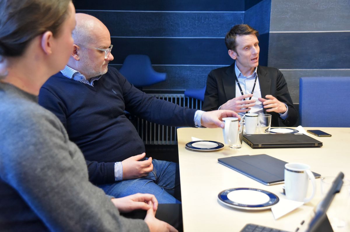 Byrådssekretær Tarjei Helland, der er valgt for Socialistisk Venstreparti, ønsker et helt nyt skoleledelsesparadigme baseret på tillid. Foto: Erik Schmidt Byrådssekretær Tarjei Helland, der er valgt for Socialistisk Venstreparti, ønsker et helt nyt skoleledelsesparadigme baseret på tillid. Foto: Erik Schmidt