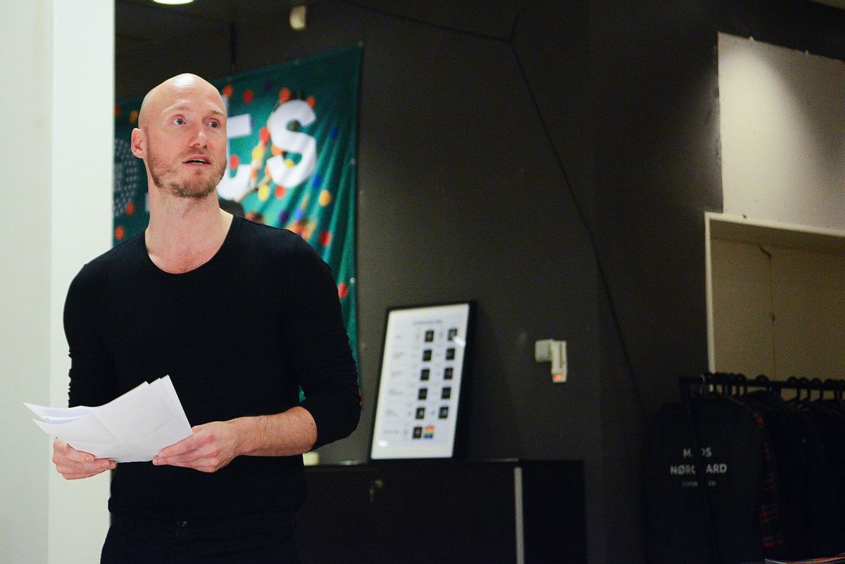Efter folkeskolereformen oplever Tommy Petersen, at fokus er på karakterer og faglige præstationer på bekostning af samtale og relationsarbejde. Foto: Peter Garde Efter folkeskolereformen oplever Tommy Petersen, at fokus er på karakterer og faglige præstationer på bekostning af samtale og relationsarbejde. Foto: Peter Garde